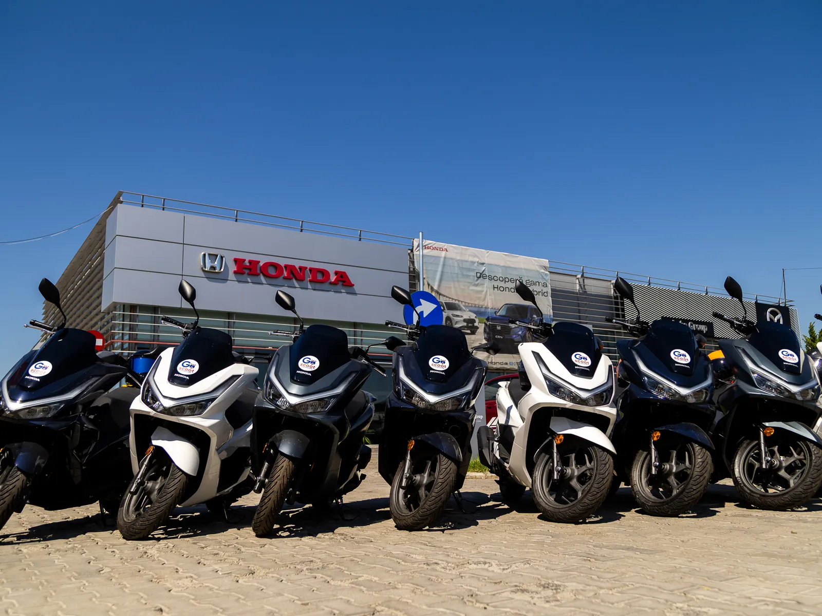 Flota Honda PCX GoScoot la livrare
