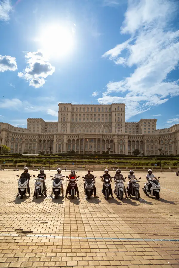 Garajul GoScoot, București