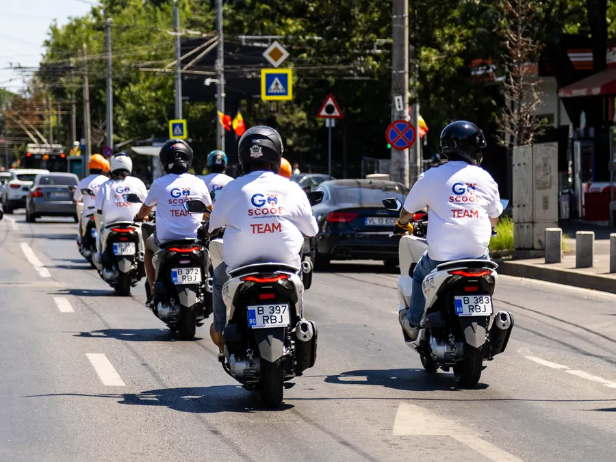Scutere GoScoot în trafic, București